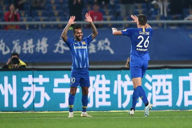 5.31日：赵子豪在巴黎奥运会只能趴在挡板上为樊振东加油